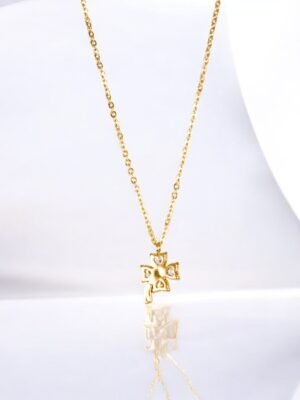 Collar cuatro hojas con rama